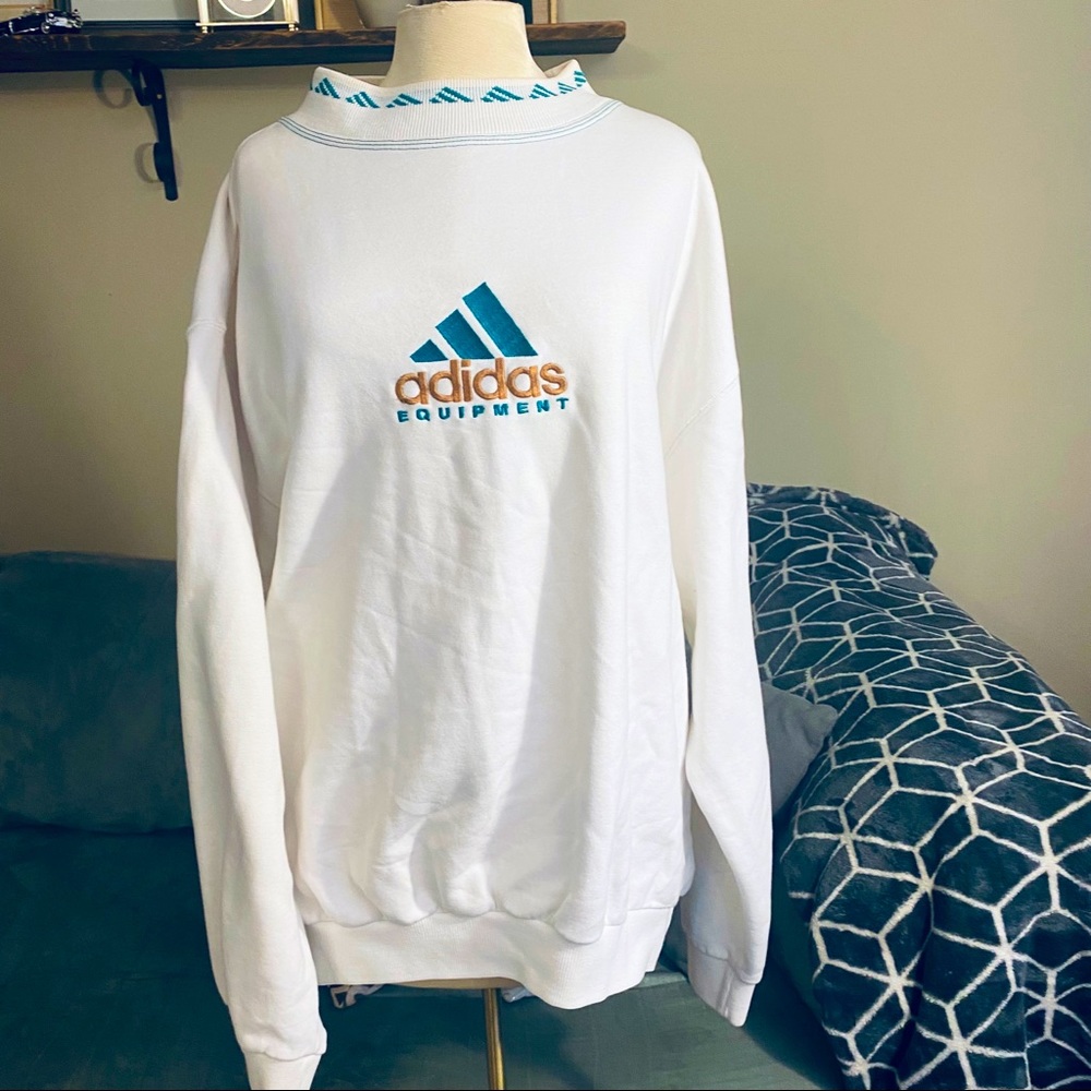 VINTAGE MEN’S ADIDAS EQUIPMENT SWEATSHIRT IN WHITE